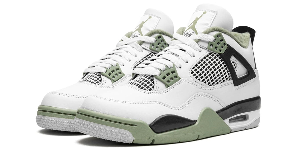 Women's Air Jordan 4 Retro "Seafoam Oil Green" - Classic Sneaker with Minty Accents