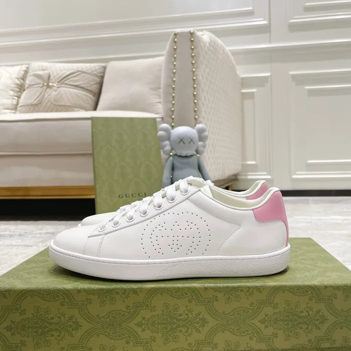 SNEAKERS 15
