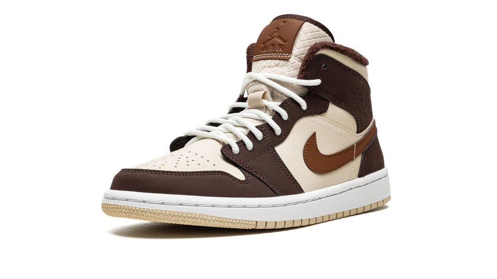 AIR JORDAN 1 MID SE WMNS "Brown Basalt Fleece"