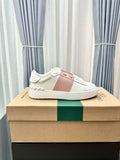 V - SNEAKERS