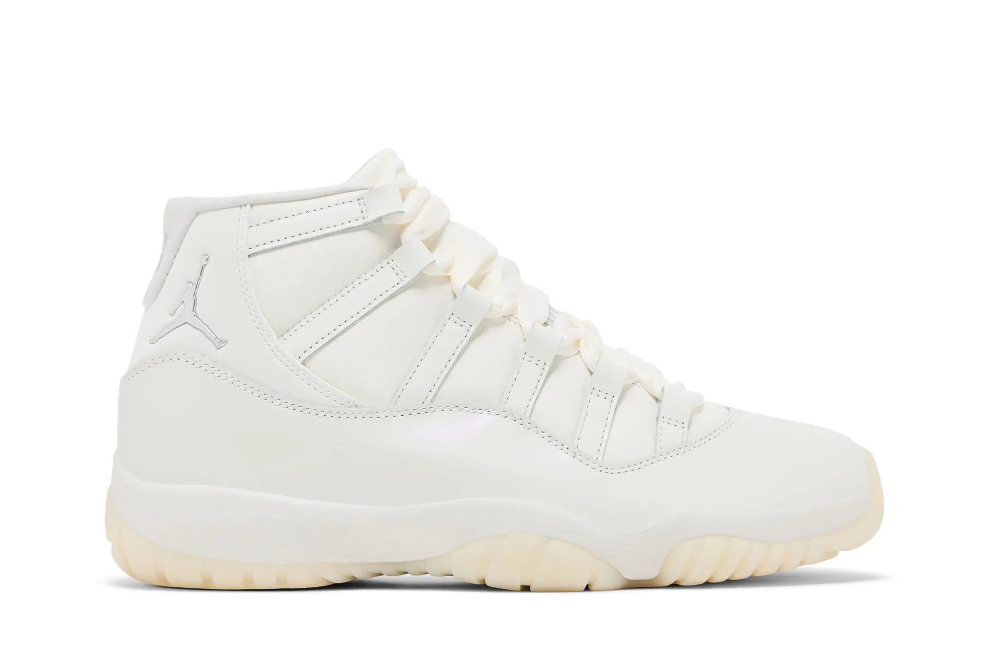 Women's Air Jordan 11 Retro 'Pearl Grand Finale' - Sail Leather Basketball Shoes