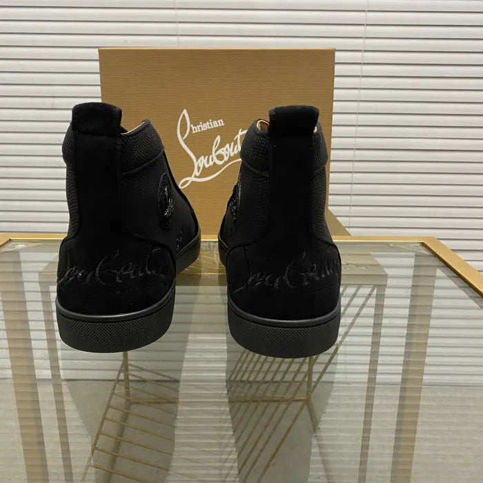C - SNEAKERS