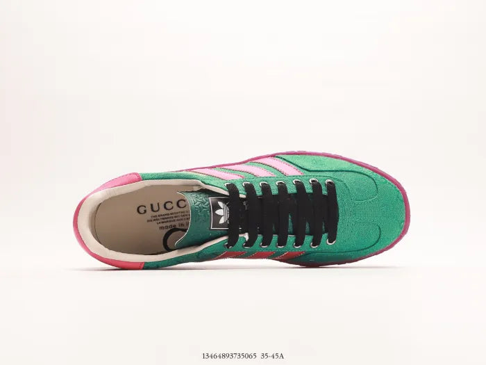 SNEAKERS 21