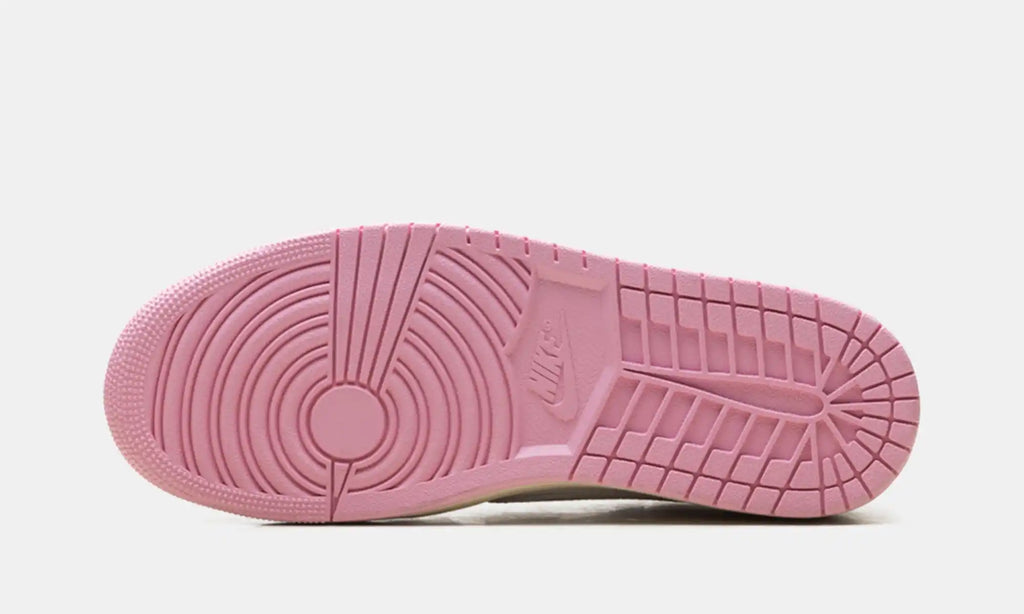 Jordan 1 Retro Low OG SP Travis Scott Shy Pink