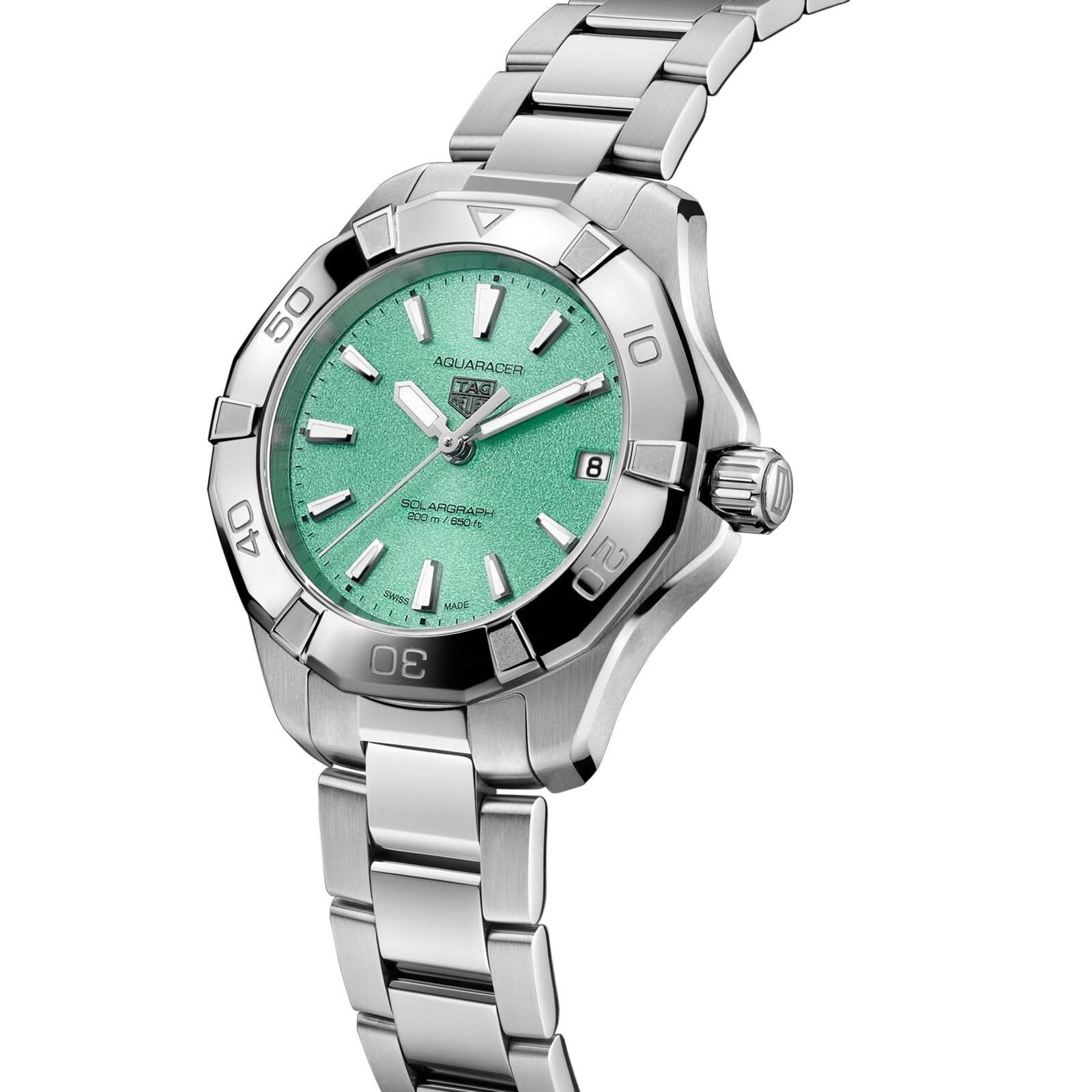 TAG HEUER AQUARACER PROFESSIONAL 200 SOLARGRAPH
