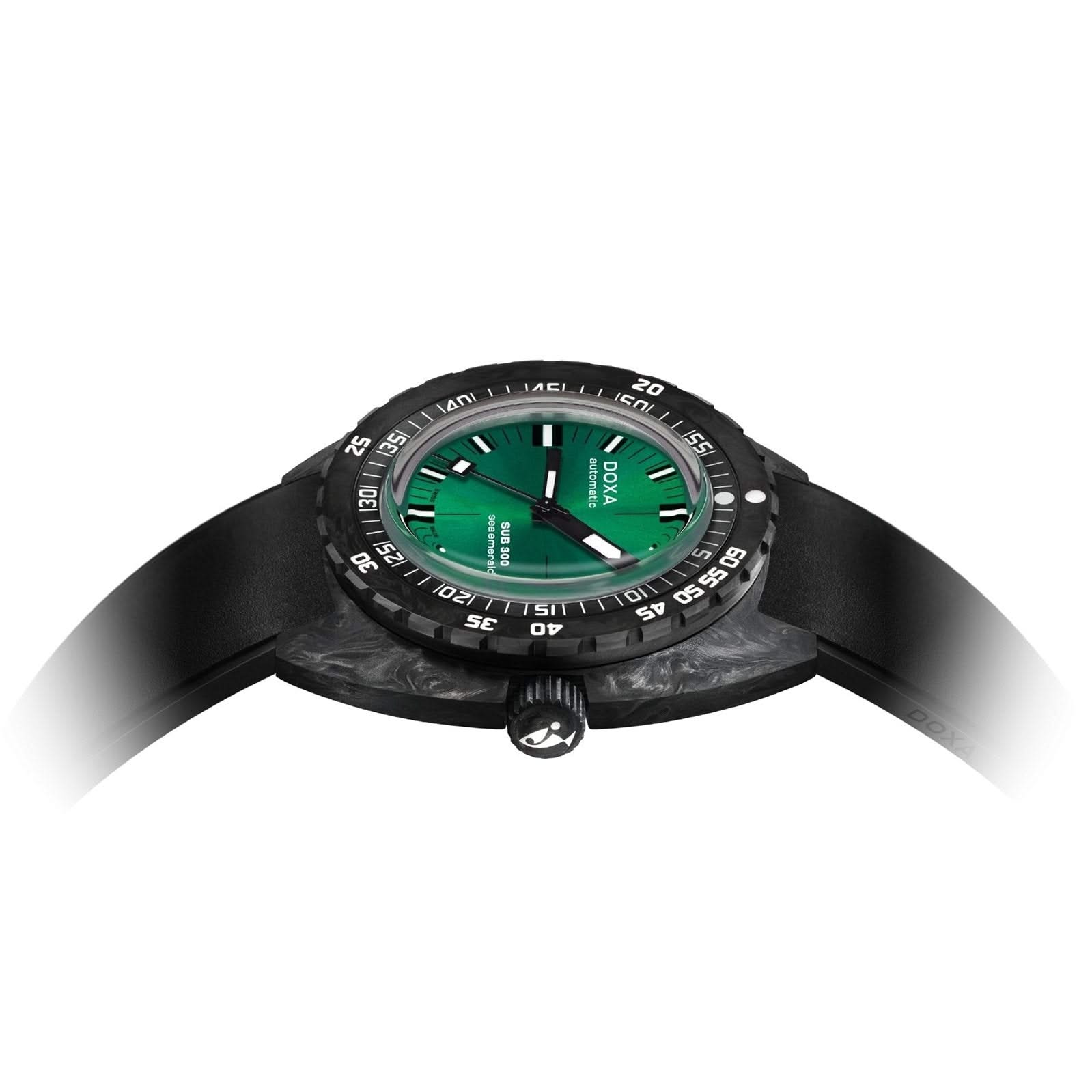 DOXA SUB 300 Carbon Sea Emerald Watch