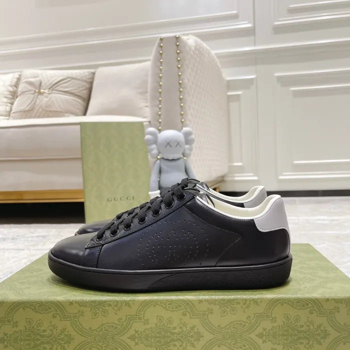 SNEAKERS 21