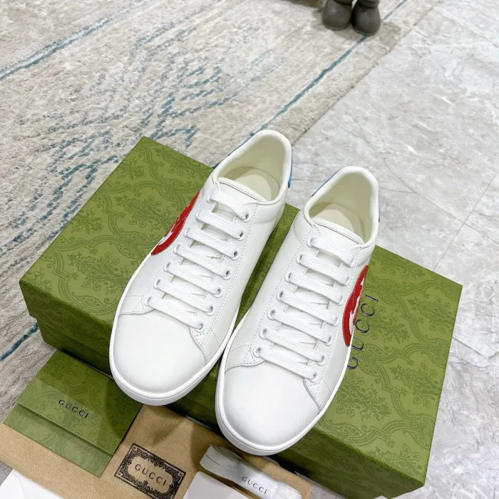 SNEAKERS 21