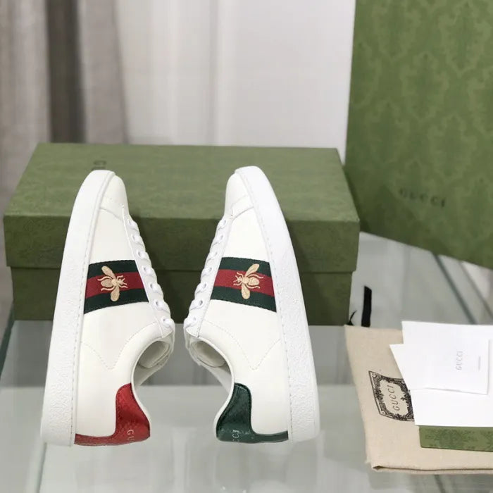 SNEAKERS 20