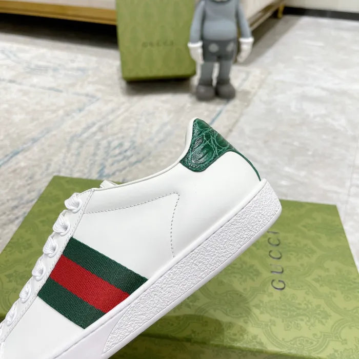 SNEAKERS 15